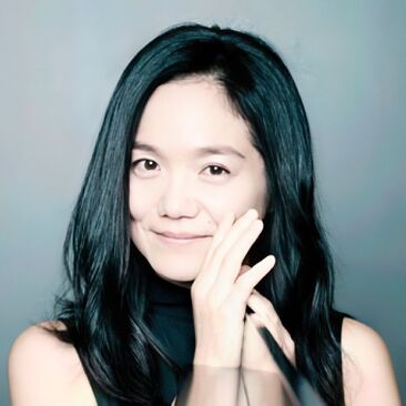 Hisako Kawamura, Piano 